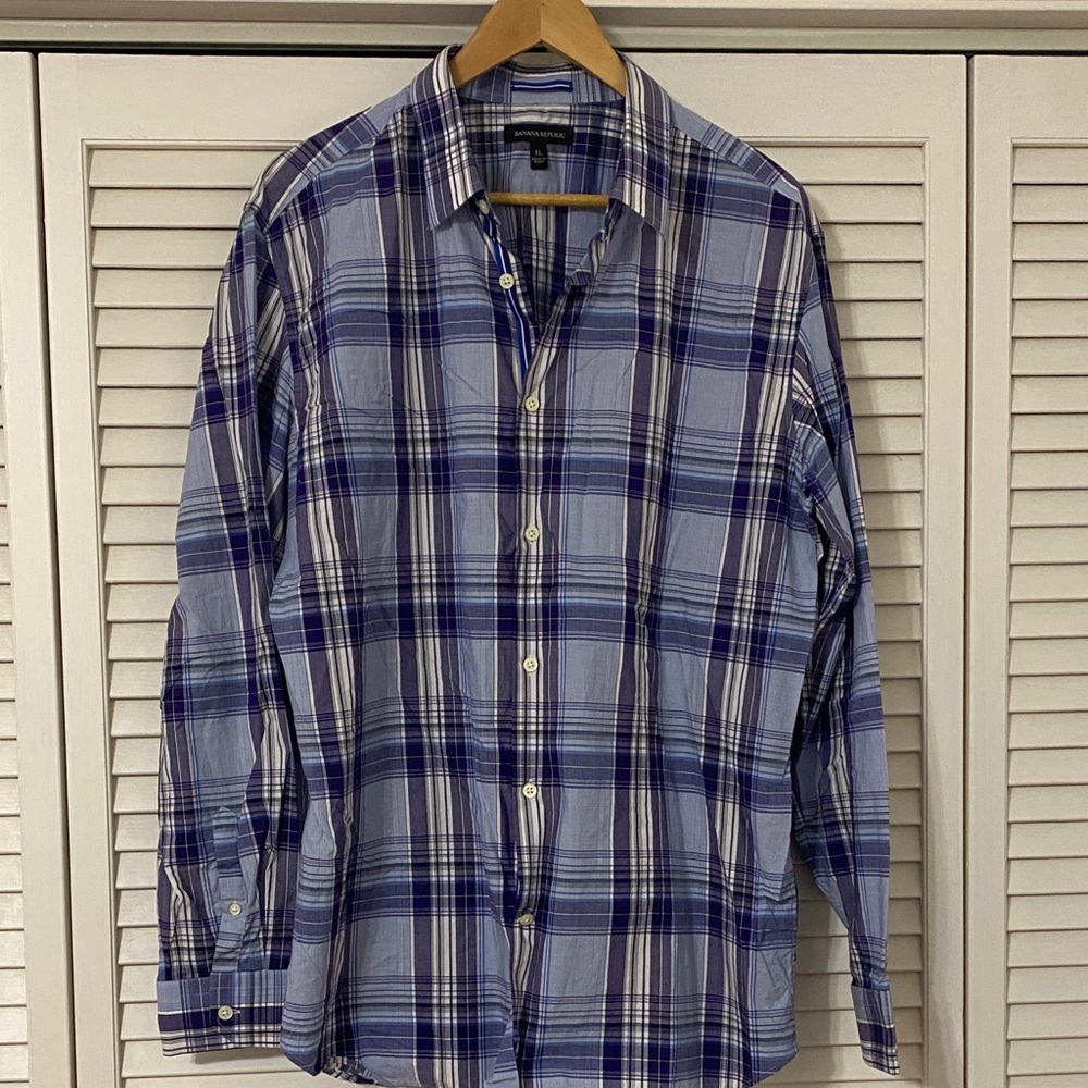 Banana Republic Men's Blue and White Plaid Shirt